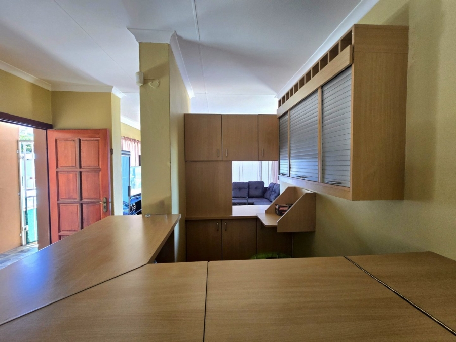 4 Bedroom Property for Sale in Keidebees Northern Cape